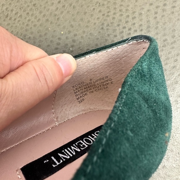 Darling Shoemint Emerald Green Suede Flats with Gold Tip - Size 6 - Picture 6 of 7